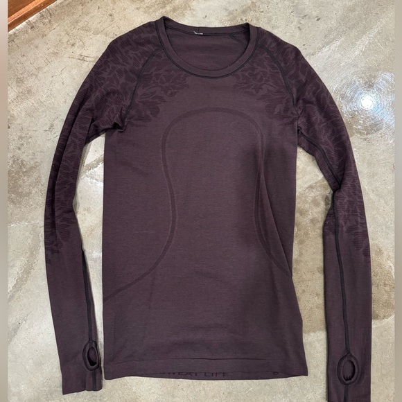 Lululemon Swiftly Tech - Picture 1 of 2